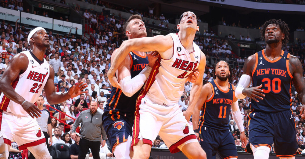  布伦森稳定发挥尼克斯主场力克热火  